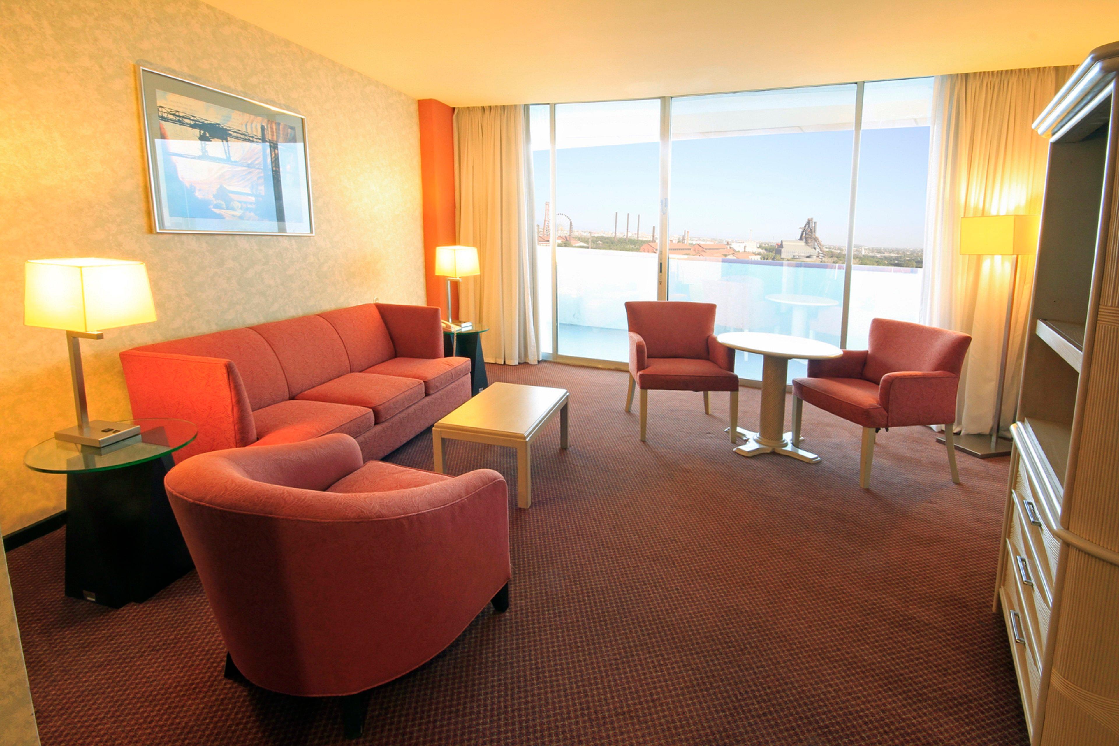 ฮอลิเดย์อินน์ มอนเทอร์เรย์-ปาร์เก ฟุนดิโดรา มอนแตร์เรย์ ภายนอก รูปภาพ Living room