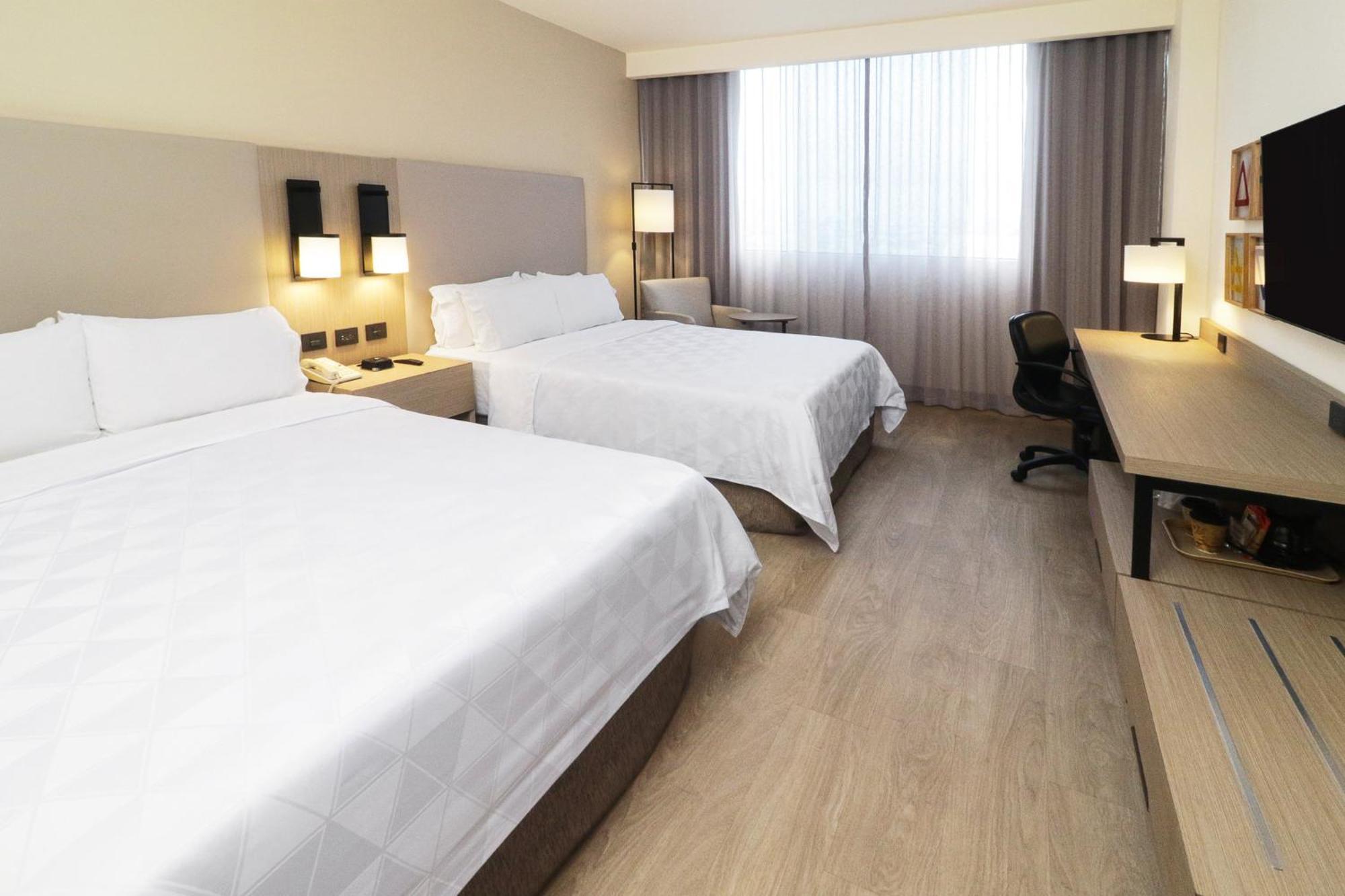 ฮอลิเดย์อินน์ มอนเทอร์เรย์-ปาร์เก ฟุนดิโดรา มอนแตร์เรย์ ภายนอก รูปภาพ A room at the hotel
